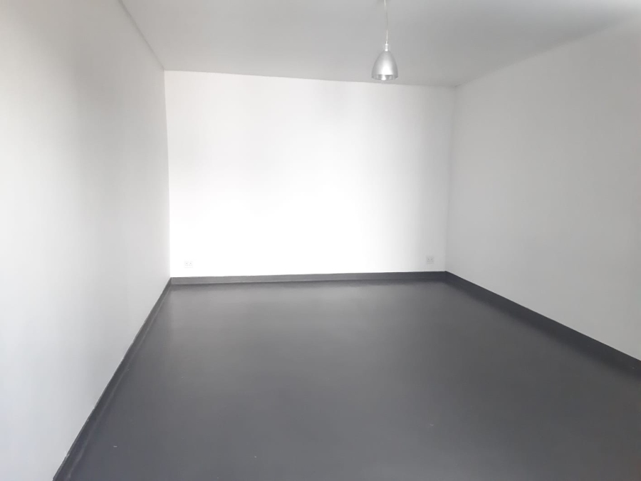 To Let Commercial Property for Rent in Woodstock Western Cape